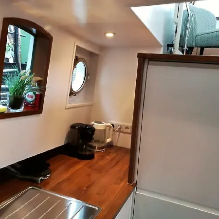 Appartamento Houseboat Rose *
