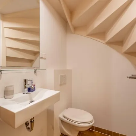Dam Square Bed & Breakfast