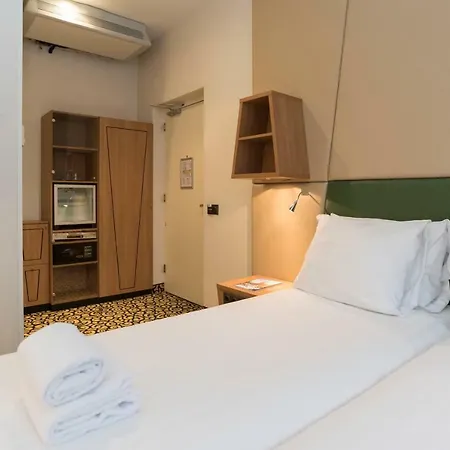 Savoy Hotel 4*