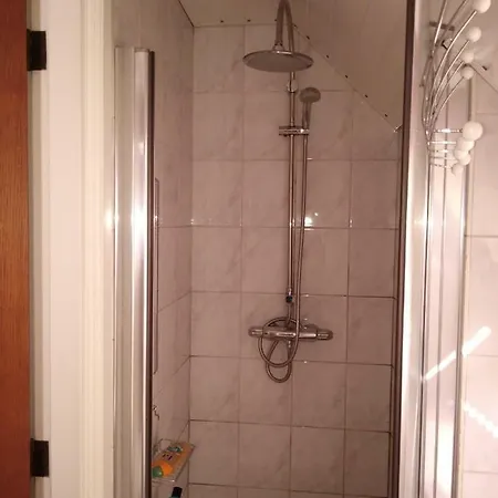 Accommodatie bij particulieren Dendolili