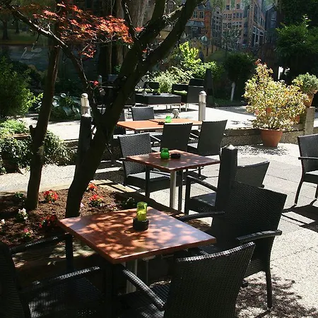 فندق Huygens Place