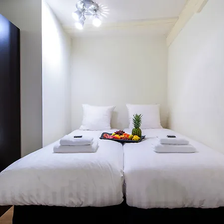 Centre Harbour Aparthotel 3*