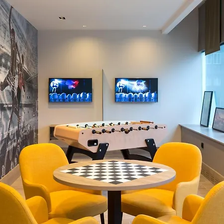 Hotel Holiday Inn Amsterdam 4*