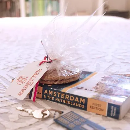 Cozy Canal Bed & Breakfast