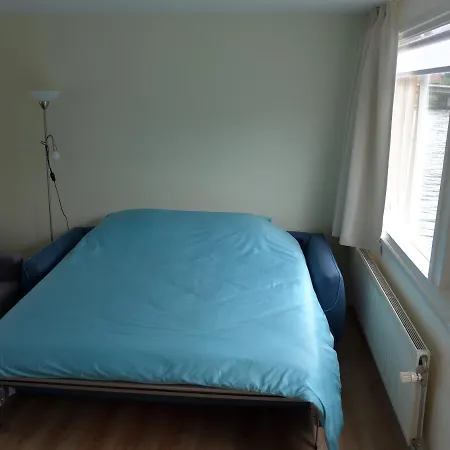 Houseboat In The Center, 5 Min Walk To Tropical Museum, Free Wifi! Apartment Amsterdam