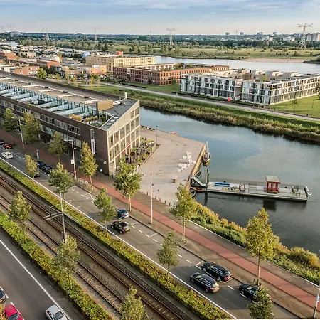Amadi Panorama 4* Amsterdam