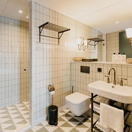 Hotel The July - Boat & Co 4*