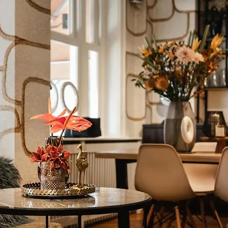 Ξενοδοχείο The Delphi - Townhouse 4*