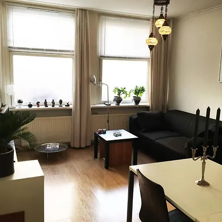 Appartement House With Garden, 10 Min From Centre