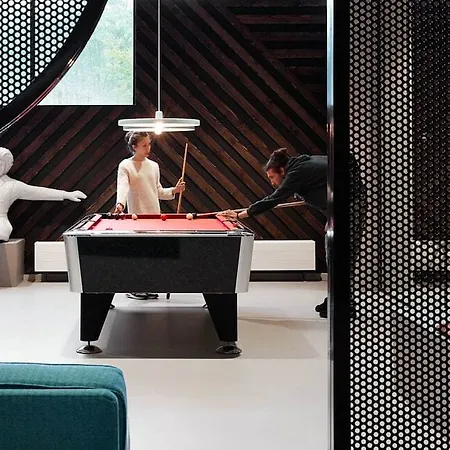 The Social Hub Hotel 4*