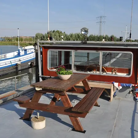 Alloggio in famiglia Private On Houseboat *