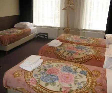Vondel Garden - Digital Access Hotel