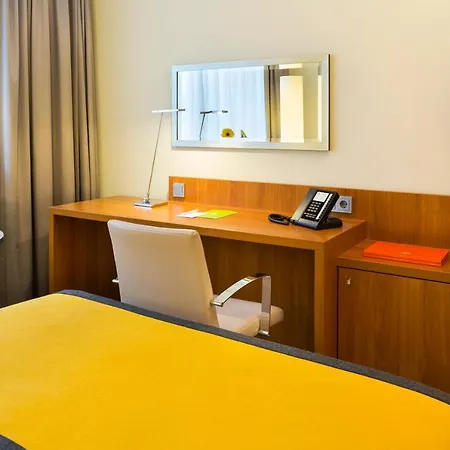 Hotel Holiday Inn Amsterdam 4*