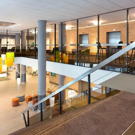 Hotel Holiday Inn Amsterdam 4*