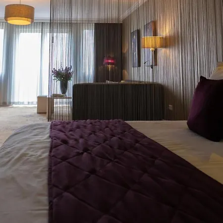 Luxury Hotel