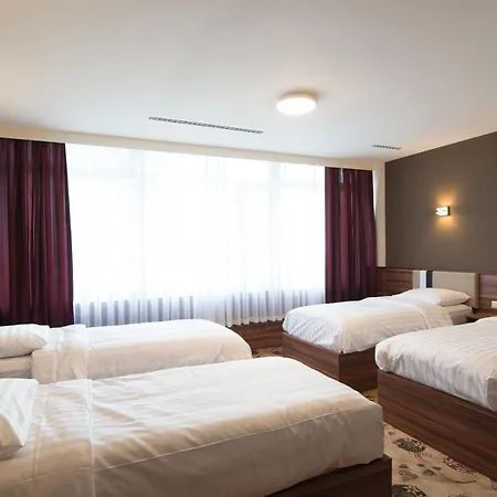 King's Court Otel