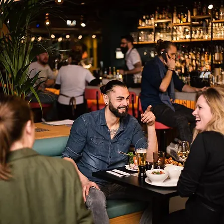 Hotel The Social Hub West 4 Star
