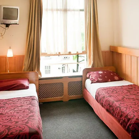 Di-ann City Centre Hotel 2*