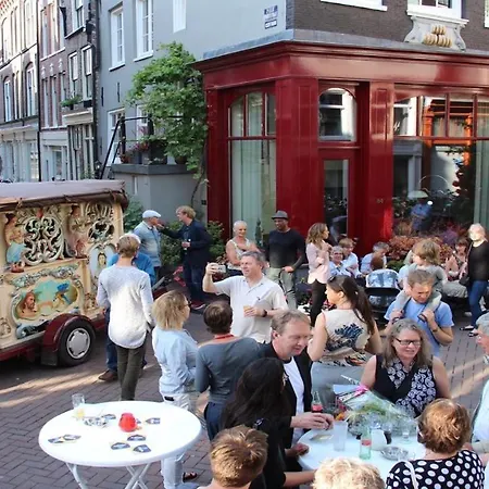 The African Lily Bed and breakfast Ámsterdam