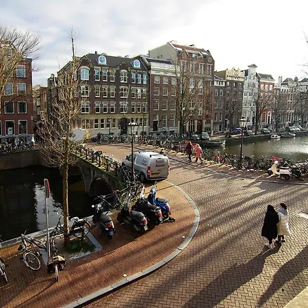 Frühstückspension New! 2024 - The Canal Bridge Amsterdam
