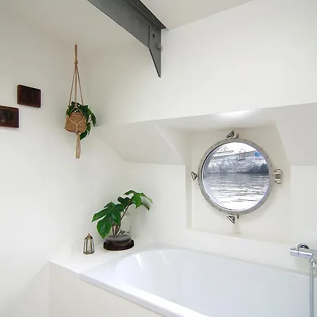 Eco Houseboat بيت ضيافة أمستردام