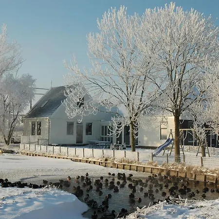 Farmland Bed and breakfast