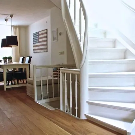 Апартаменты Stylish Canalhouse B *