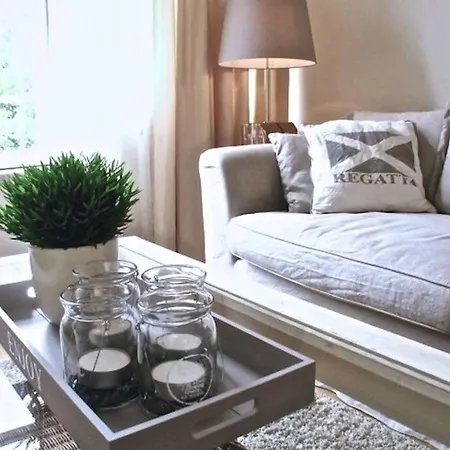 Апартаменты Stylish Canalhouse B *