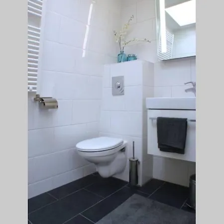 Stylish Canalhouse B Апартаменты *