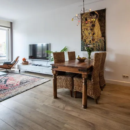Apartment Amstel Riverside *