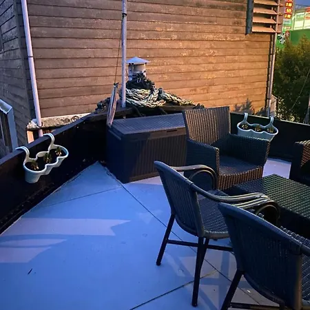 Houseboat By The Mill With Jacuzzi And Sauna 住宿加早餐酒店