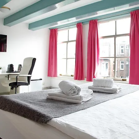 Modern Canal House Loft - Center 암스테르담