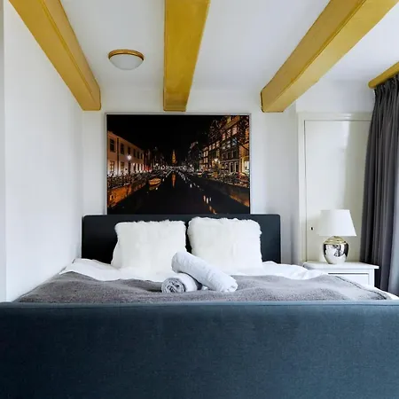 Modern Canal House Loft - Center 암스테르담
