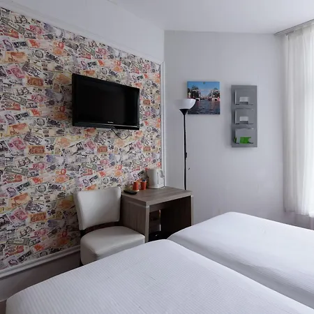 Atlantis Hotel 3*