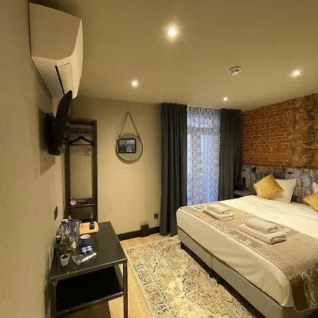 Beautique Centre 3*