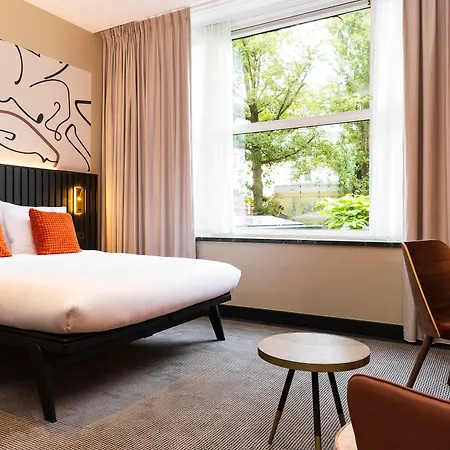 Huygens Place Hotell 4*