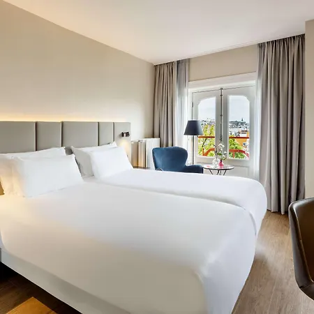 Nh Schiller Hotel 4*