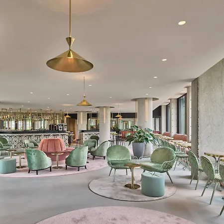 Hotel Ruby Emma