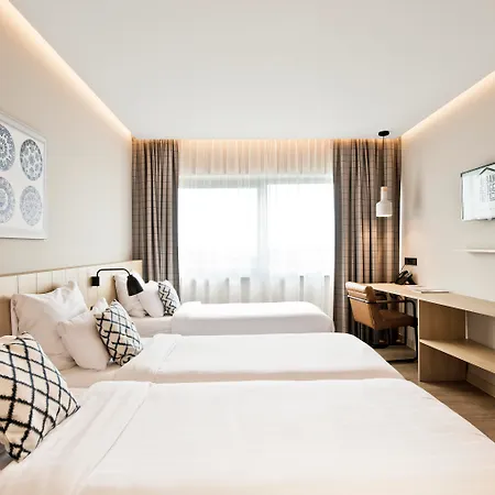 Urban Hotel 4*
