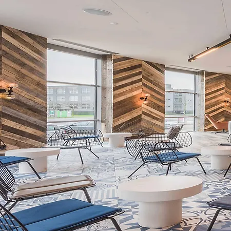 Hotel Urban 4*