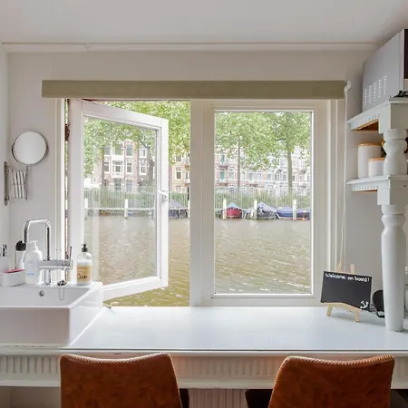 The Houseboat Family - De Jordaan Úszó hotel Amszterdam
