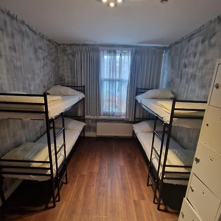 Amigo Budget Hostel