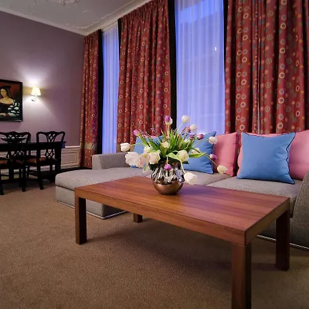 Canal House At Sofitel Legend The Grand 5*