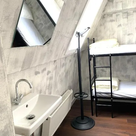 Amigo Budget Hostel