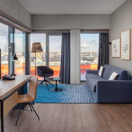 By Marriott Houthavens Ξενοδοχείο