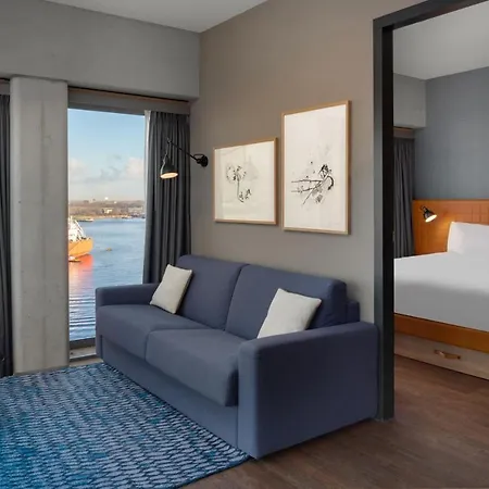 By Marriott Houthavens Ξενοδοχείο