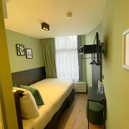 Otel Ciao Papa Station