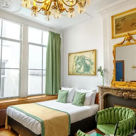 Hotel Des Arts 3*
