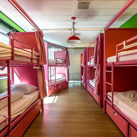 Hostelle - Women Only Hostel