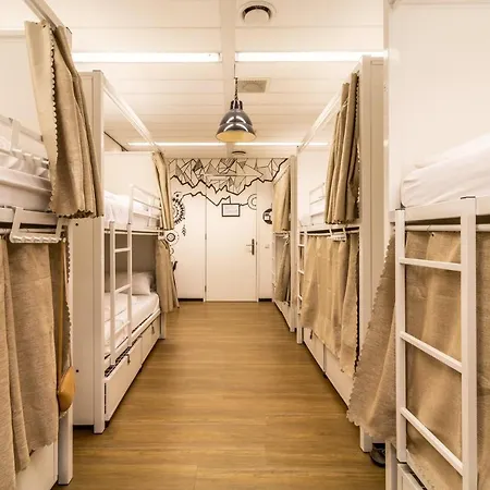 Hostelle - Women Only Hostel Amsterdam